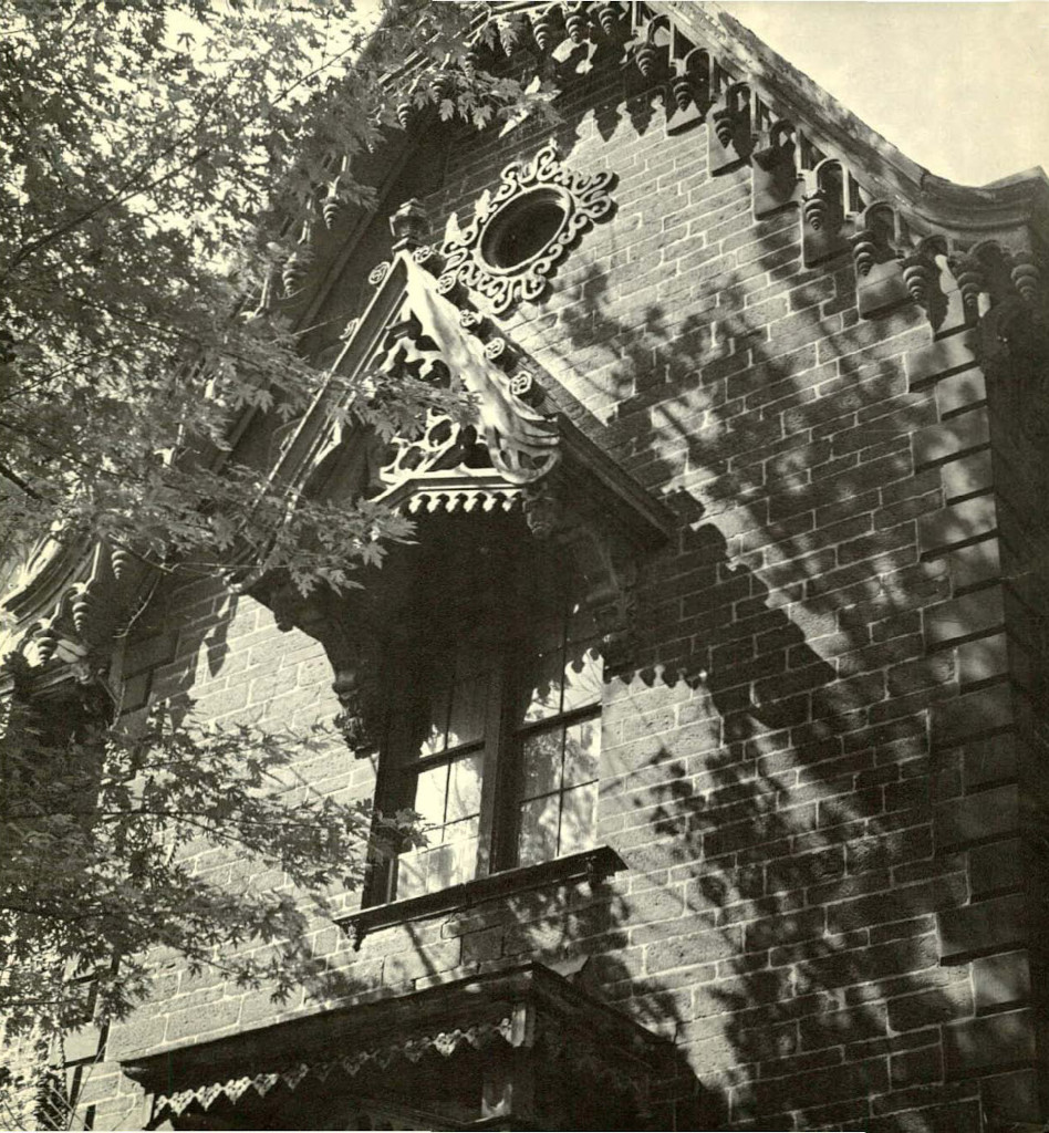 Singer House Architecture